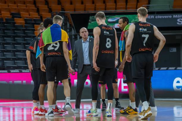 人的姿态 人的姿态