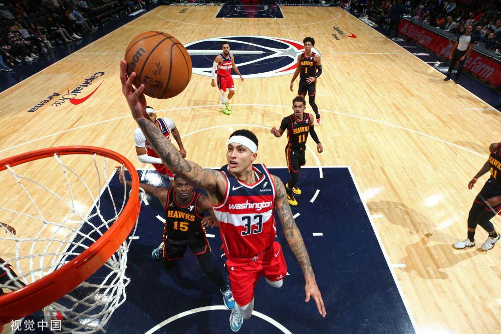 带领下稳步 带领下稳步