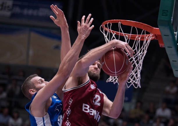 以抑制沙特 以抑制沙特